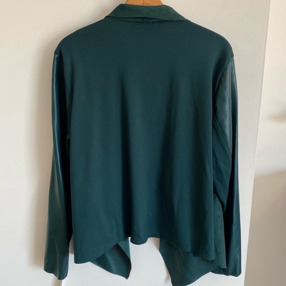 Dressbarn drapey green faux leather jacket size XL - Picture 2 of 6